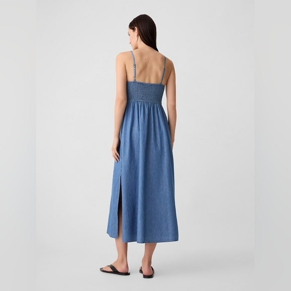 Gap Denim Maxi Dress Medium Wash - Picture 2 of 6
